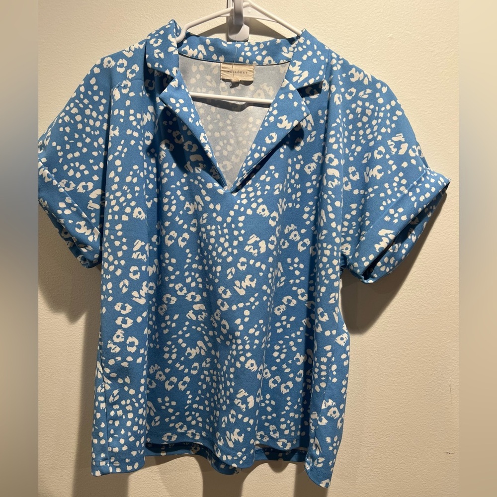 MELLODAY Blue and Cream Patterned Polo Top
